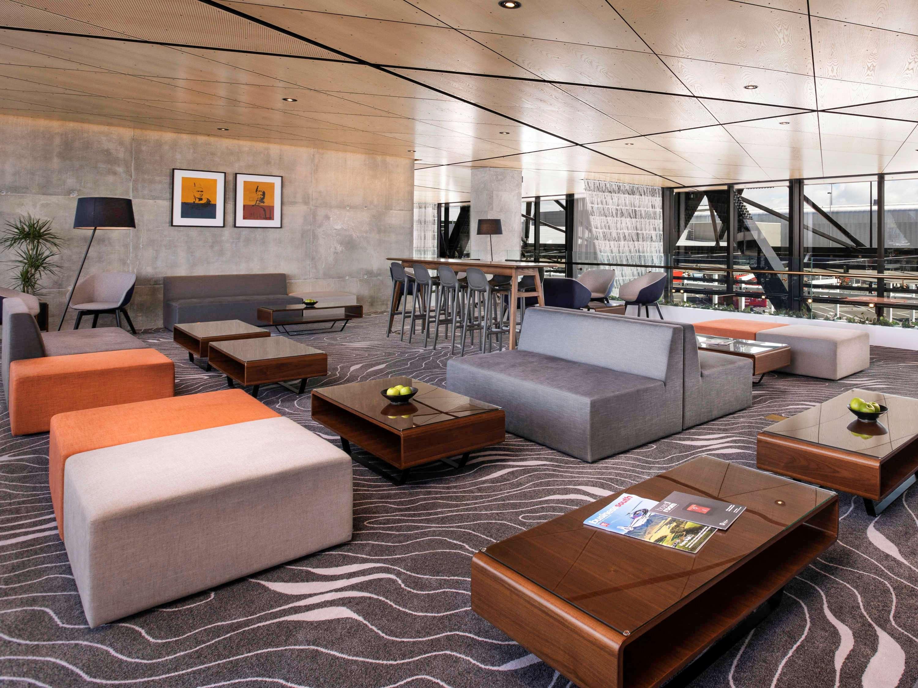 Novotel Christchurch Airport Экстерьер фото