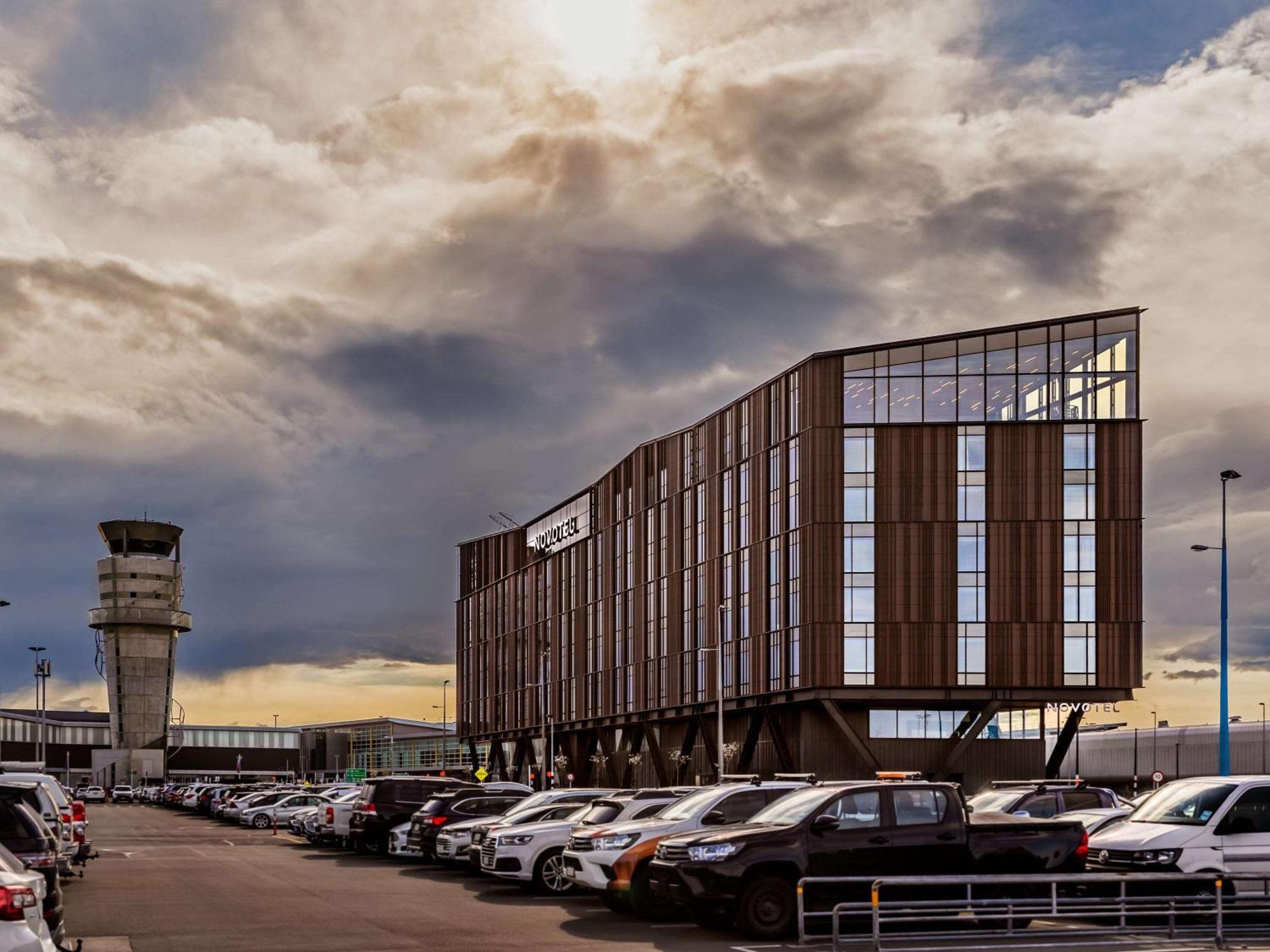 Novotel Christchurch Airport Экстерьер фото